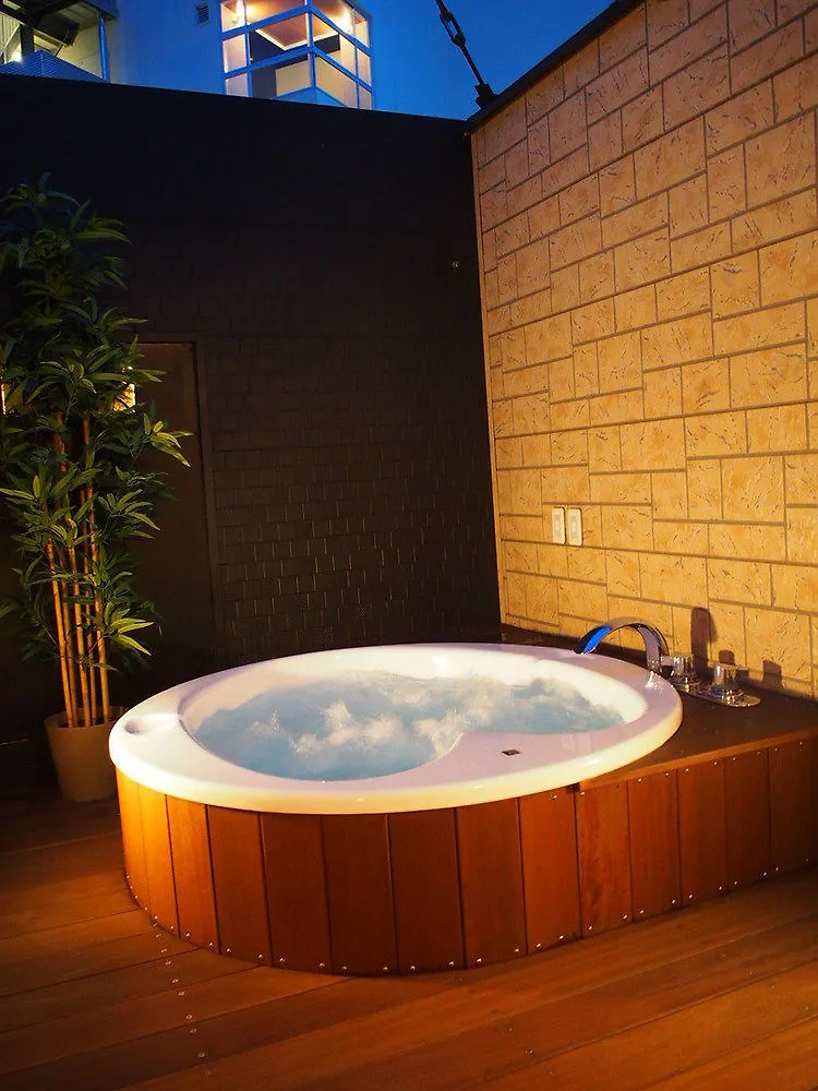 Hotel Double Shibaura Tokyo 2*,  Giappone